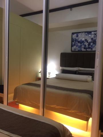 טגאיטאי Wind Residences Tower 4 18Th Floor מראה חיצוני תמונה